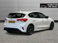 Used Ford Focus ST-Line X 125 HP (91 kW) 2020 White Hatchback
