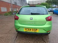 Usado Seat Ibiza 75 CV (55 kW) 2014 Verde Utilitario