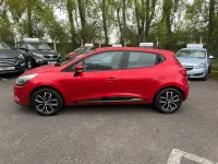 Used Renault Clio Play 90 HP (66 kW) 2018 Red Hatchback