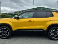 Used Jeep Avenger Summit 100 HP (73 kW) 2025 Yellow SUV