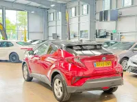 Used Toyota C-HR 140 HP (102 kW) 2026 Red SUV