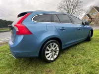 Usado Volvo V60 SE Lux 2015 Azul Carrinha