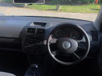 Usado VW Polo 75 HP (55 kW) 2003 Preto Citadino