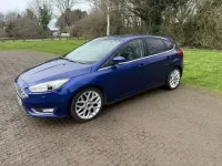 Usado Ford Focus Titanium X 125 HP (91 kW) 2017 Azul Citadino