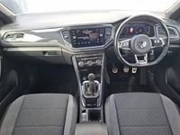 Second-hand VW T-Roc R-line 150 CP (110 kW) 2019 Alb SUV