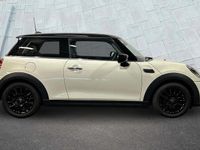 Used Mini Cooper Classic 134 HP (98 kW) 2022 White Hatchback