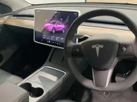 Używany Tesla Model Y RWD 219 kW (299 KM) 2024 Biały SUV