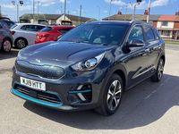 Begagnad Kia e-Niro First Edition 2019 Grå SUV