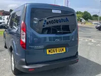 Used Ford Tourneo Connect Zetec 120 HP (88 kW) 2020 Blue MPV