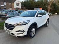Used Hyundai Tucson SE 132 HP (97 kW) 2017 White SUV