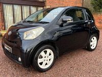 Used Toyota iQ 68 HP (50 kW) 2009 Black Hatchback