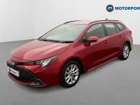 Usado Toyota Corolla 2024 Rojo Familiar