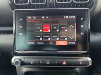 Used Citroën C3 Aircross PureTech 108 HP (79 kW) 2022 White SUV