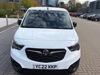 Used Vauxhall Combo S 131 HP (96 kW) 2022 White MPV