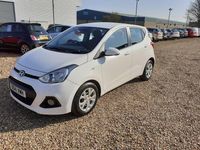 Used Hyundai i10 SE 67 HP (49 kW) 2014 White Hatchback