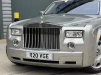 Usado Rolls Royce Phantom 460 HP (338 kW) 2007 Cinzento Sedan