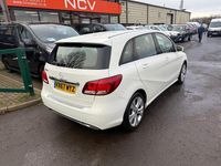 Used Mercedes B200 2017 White MPV