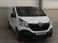 Used Renault Trafic Business 115 HP (84 kW) 2015 White MPV