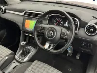 Used MG ZS Excite 106 HP (77 kW) 2022 Red SUV