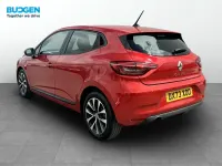 Used Renault Clio Evolution 90 HP (66 kW) 2023 Red Hatchback