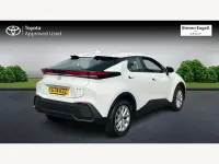Second-hand Toyota C-HR 140 CP (102 kW) 2024 Alb SUV