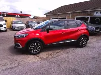 Used Renault Captur Iconic 2019 Red/black SUV