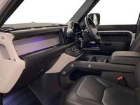 Used Land Rover Defender HSE Dynamic 250 HP (183 kW) 2024 White SUV