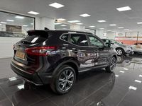 Used Nissan Qashqai N-Connecta 140 HP (102 kW) 2019 Black SUV