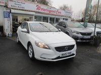 Used Volvo V40 120 HP (88 kW) 2015 White Hatchback