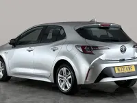 Used Toyota Corolla 122 HP (89 kW) 2021 Silver Hatchback