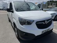 Used Vauxhall Combo Edition 130 HP (95 kW) 2021 White MPV