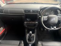 Used Citroën C3 PureTech 83 HP (61 kW) 2022 Red Hatchback