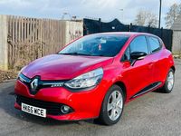 Used Renault Clio IV Dynamique 75 HP (55 kW) 2015 Red Hatchback