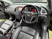 Used Vauxhall Astra Elite 165 HP (121 kW) 2015 Brown Hatchback