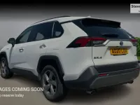 Used Toyota RAV4 218 HP (160 kW) 2020 White SUV