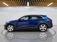Używany Audi e-tron Advanced 230 kW (313 KM) 2020 Niebieski SUV