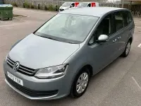 Begagnad VW Sharan S 140 HK (102 kW) 2013 Grå Minibuss