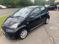 Usado Toyota Aygo 68 HP (50 kW) 2013 Preto Citadino