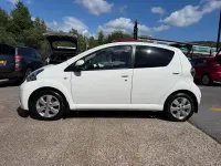 Used Toyota Aygo 68 HP (50 kW) 2012 White Hatchback