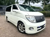 Used Nissan Elgrand 2006 Pearl white MPV