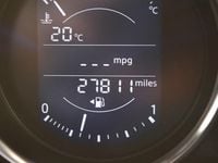 Used Mazda MX5 Inclusive 160 HP (117 kW) 2015 White Cabriolet