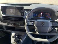 New Peugeot Expert 118 HP (86 kW) 2026 White Van