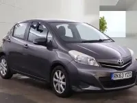 Used Toyota Yaris 90 HP (66 kW) 2013 Grey Hatchback
