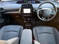 Used Toyota Prius Active 122 HP (89 kW) 2021 Blue Hatchback