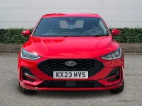 Used Ford Focus ST-Line 125 HP (91 kW) 2023 Red Hatchback
