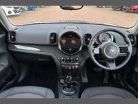 Używany Mini Cooper Countryman Classic 134 KM (98 kW) 2022 Czarny SUV