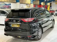 Begagnad Toyota Estima 2026 Svart Minibuss