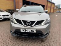 Used Nissan Qashqai Tekna 115 HP (84 kW) 2015 Silver SUV