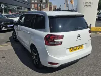Used Citroën C4 SpaceTourer PureTech 128 HP (94 kW) 2022 White MPV