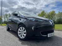 Begagnad Renault Zoe Dynamique 64 kW (88 HK) 2016 Svart Halvkombi